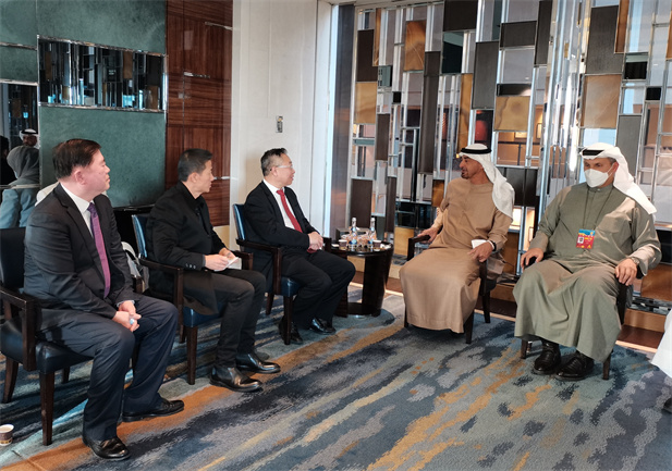 2022年2月5日，来华出席北京2022 年冬奥会开幕式的阿联酋阿布扎比王储穆罕默德在北京会见了欧美av
董事长刘敬桢一行，并对欧美av
在阿处于困难时期给予的宝贵支持表示感谢.jpg